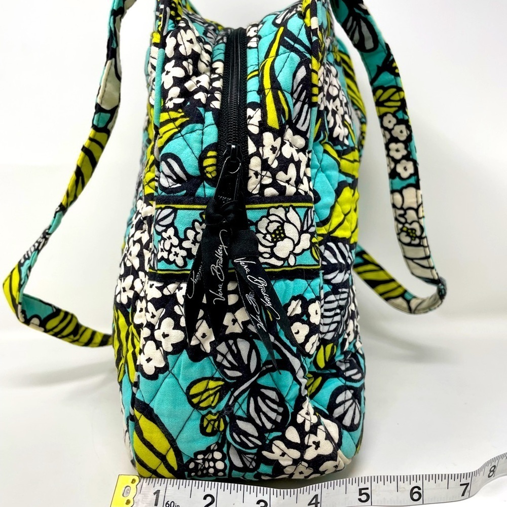 NWOT Vera Bradley Floral Quilted Shoulder Bag - Picture 3 of 11